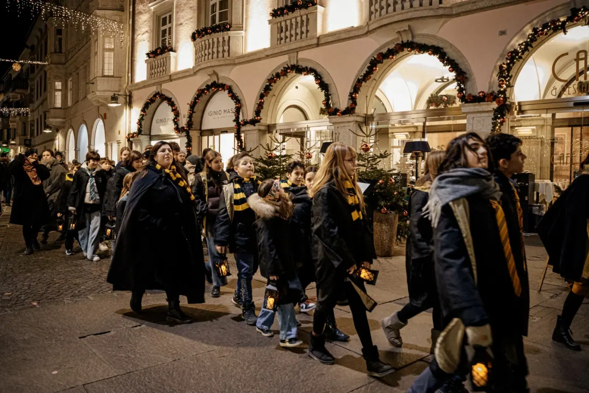 Scuola di Magia Italiana — Esperienza Ragazzi a una lezione di magia nella Scuola di Magia Italiana